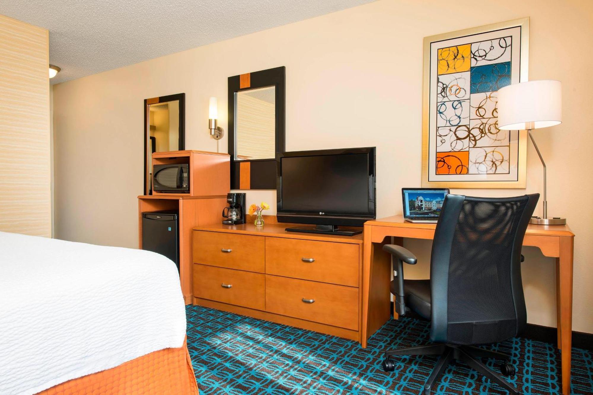 Fairfield Inn & Suites By Marriott Блумингтон Экстерьер фото
